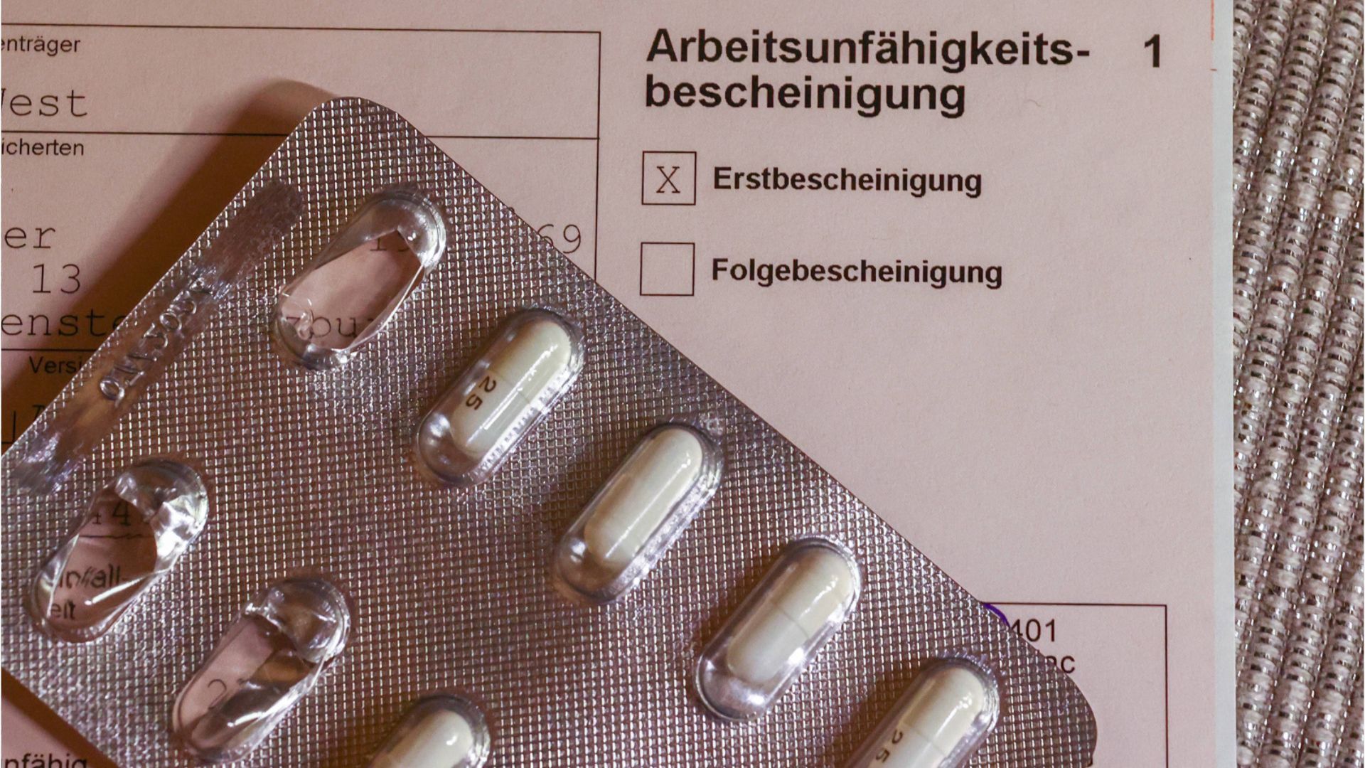 AOK: Krankenstand in Bayern 2023 leicht gesunken