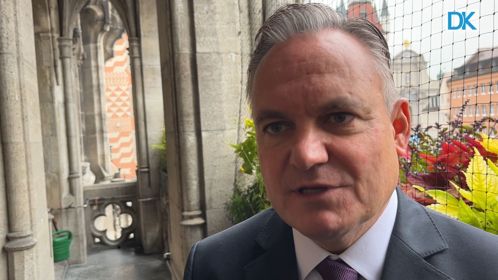 München wählt Scharpf zu Wirtschaftsreferent