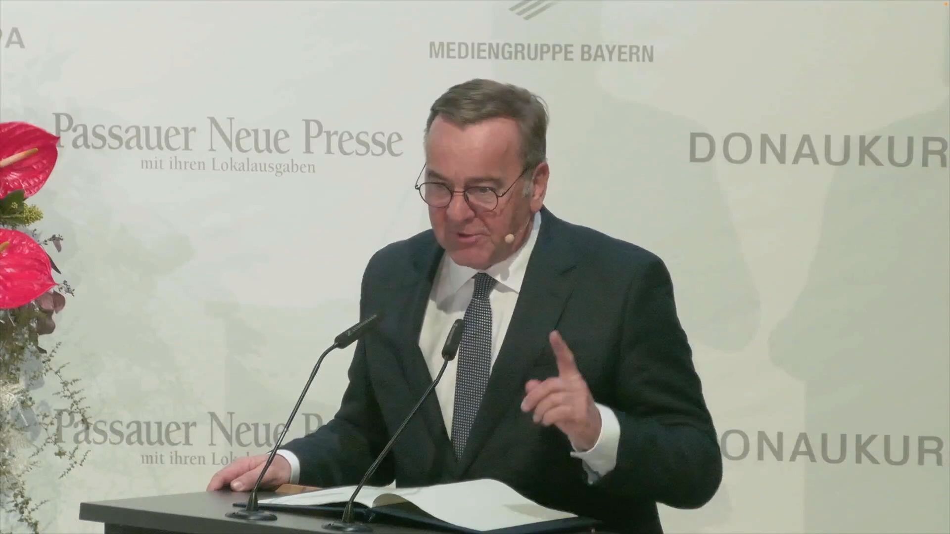 Zwischen Kanzler- und Taurus-Frage: Verteidigungsminister Pistorius zu Besuch in Bayern