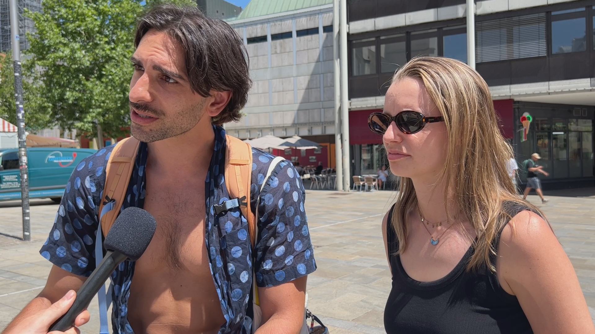 Survey: What dress code is appropriate for hot weather in the office?