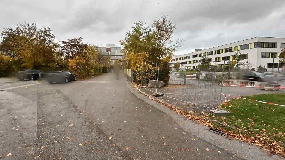 Video: Jugendlicher (15) verletzt Mitschüler (14) mit spitzem Gegenstand am Apian-Gymnasium in Ingolstadt