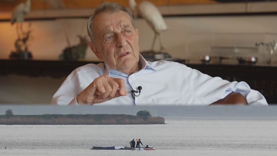 Video: Mediamarkt-Mitgründer finanziert Rettungsversuch für Wal Timmy