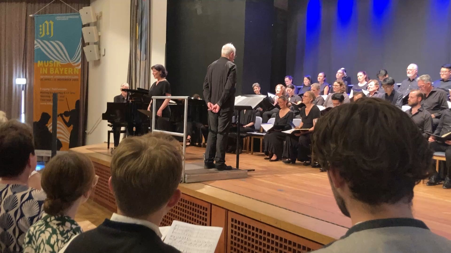 Video: Chor des Bayerischen Rundfunks singt bei der Landesausstellung in Freyung mit dem Publikum