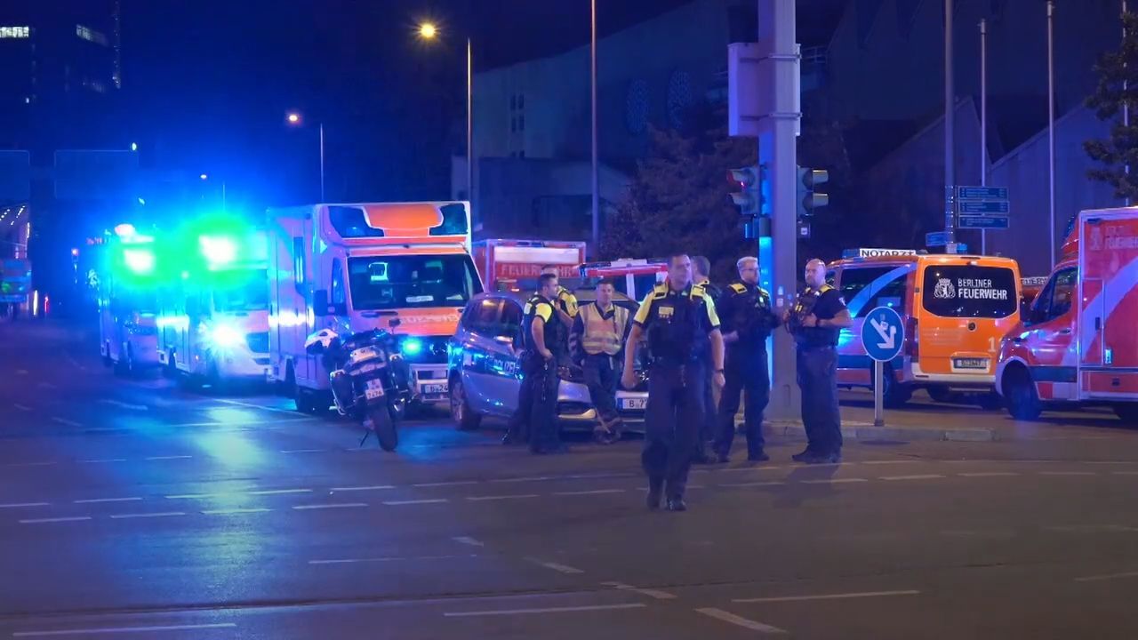 Video: Auto rast in Berlin in Menschenmenge - Verdächtiger identifiziert