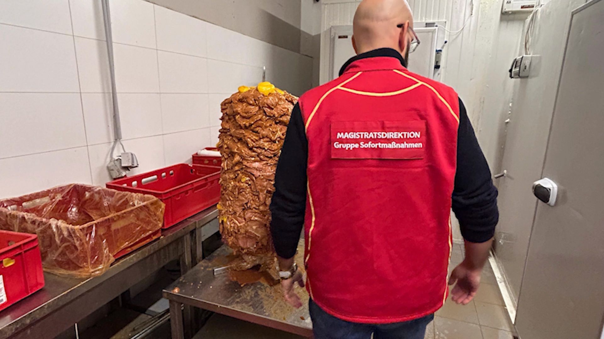 Gruppe Sofortmaßnahmen deckt illegale Fleischerei in Wien Favoriten auf