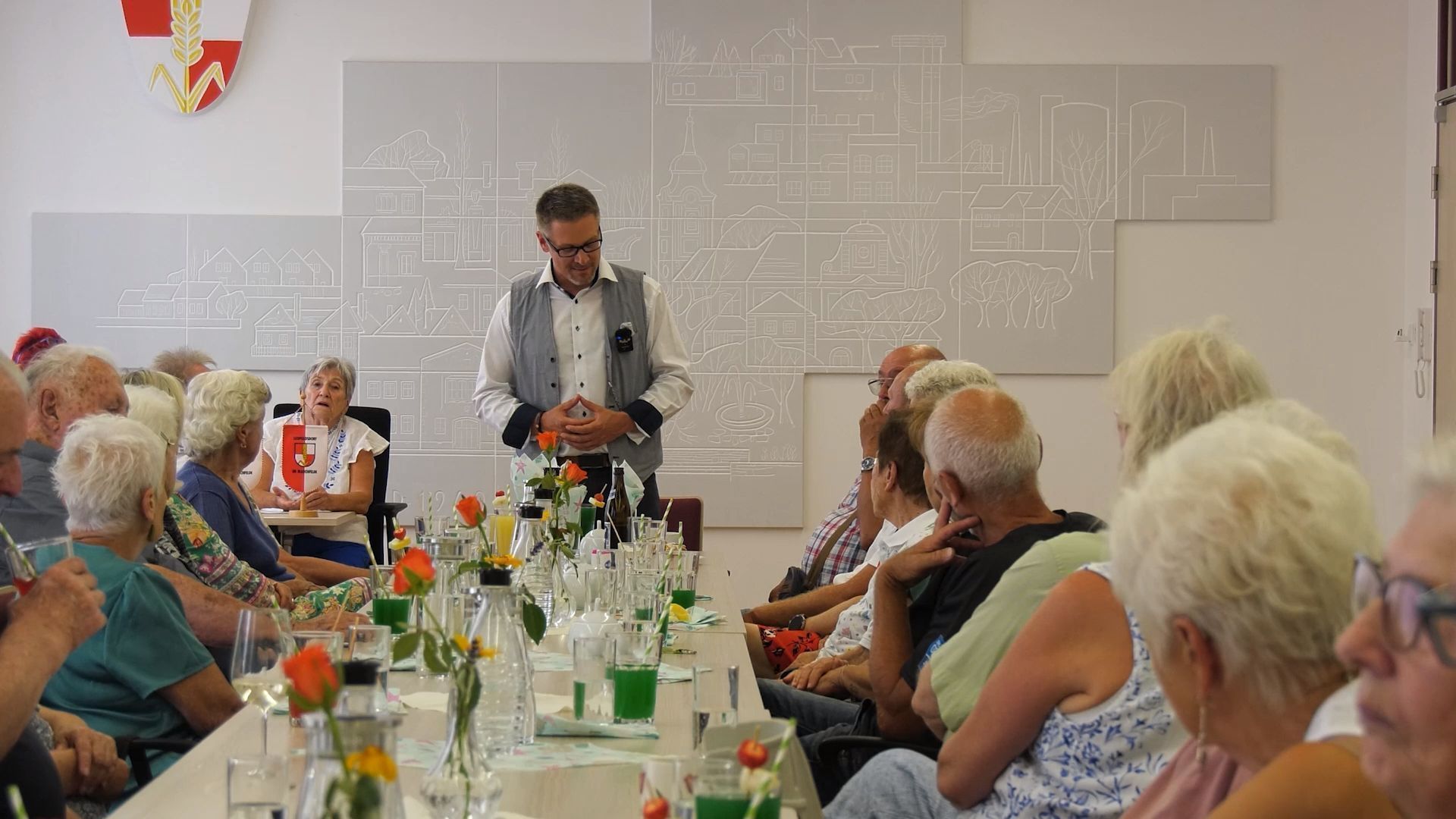 Video: Bürgermeister Cafe: Juli 2025 Leopoldsdorf/Breitsetten