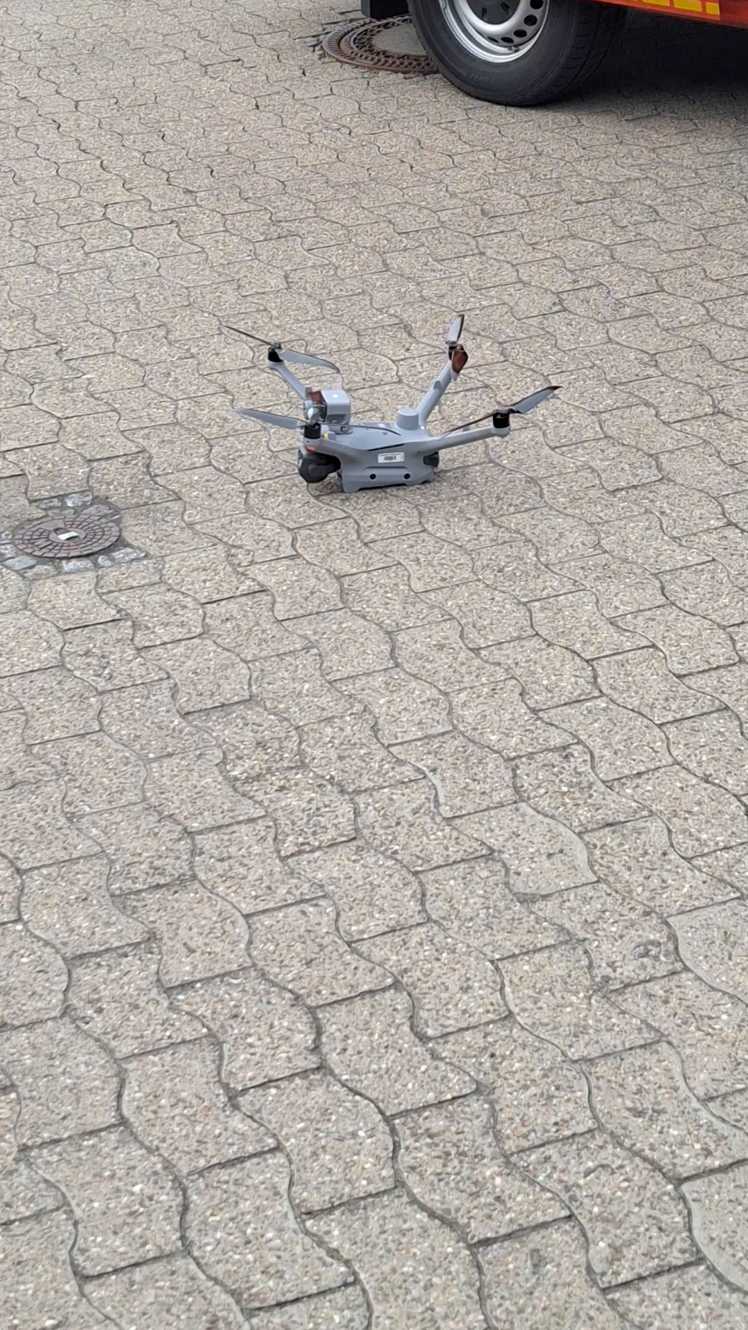 Video: Drohnen im Einsatz bei Feuerwehr und Polizei