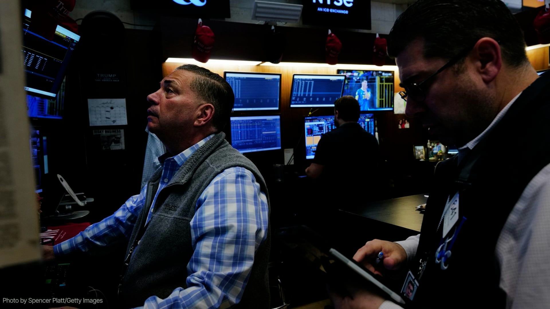 Video: Ölpreise Steigen Und Märkte Brechen Nach Trumps Fernsehansprache Ein