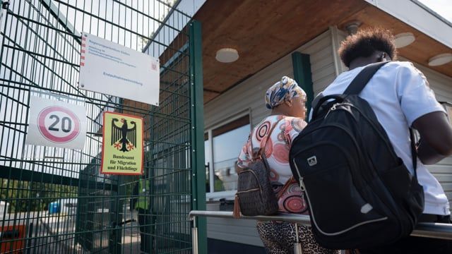 Video: Die Erstaufnahme bleibt: Wie 2015 eine hessische Kleinstadt verändert hat