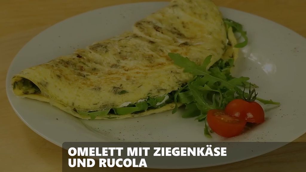 OMELETTE WITH GOAT CHEESE AND ARUGULA