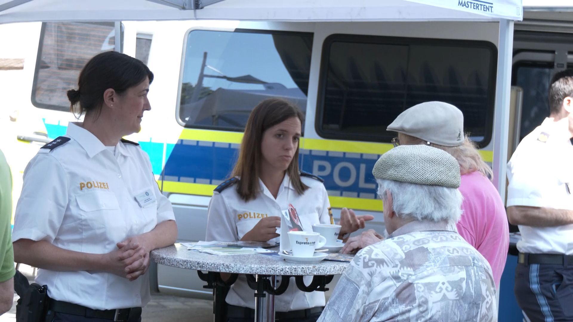 Kaffeeklatsch mit der Polizei Nürnberg: Einladung zum Coffee with a Cop