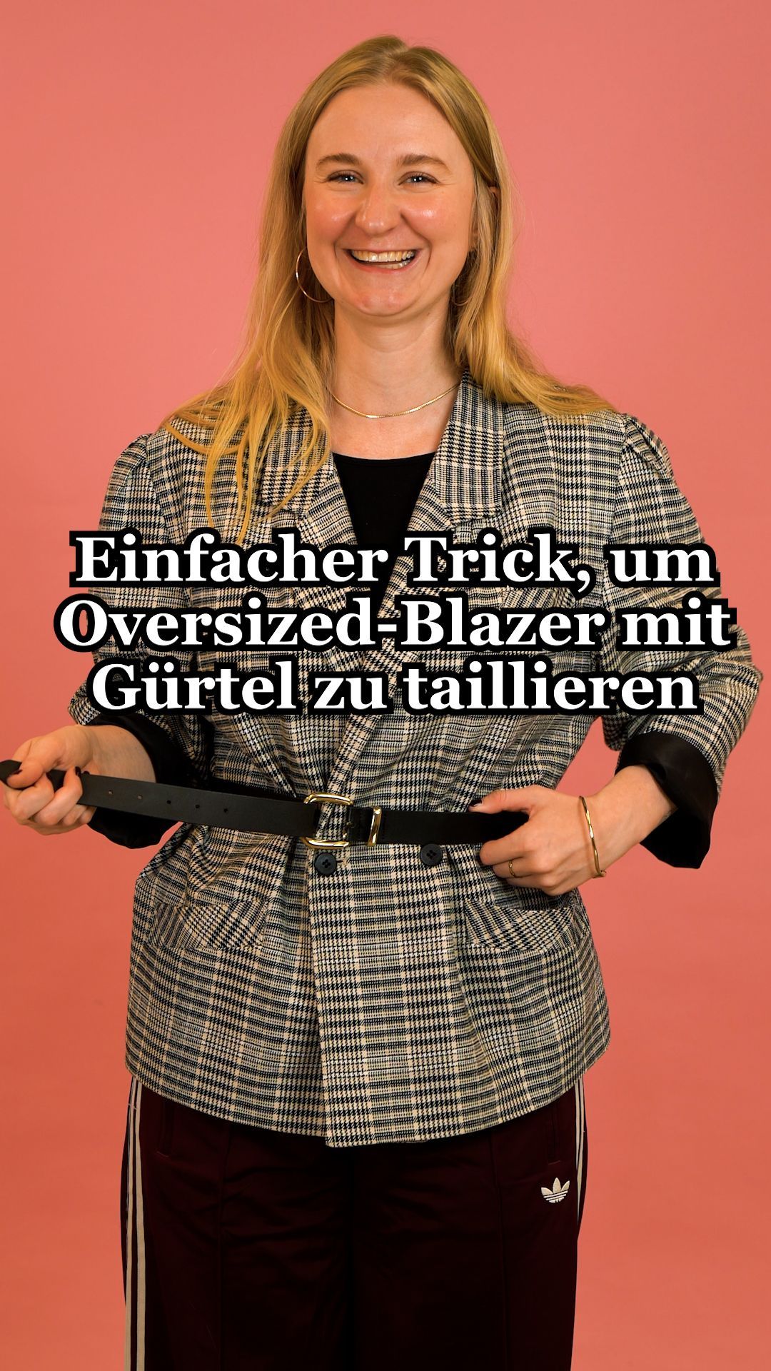Simple Trick to Cinch an Oversized Blazer with Belt