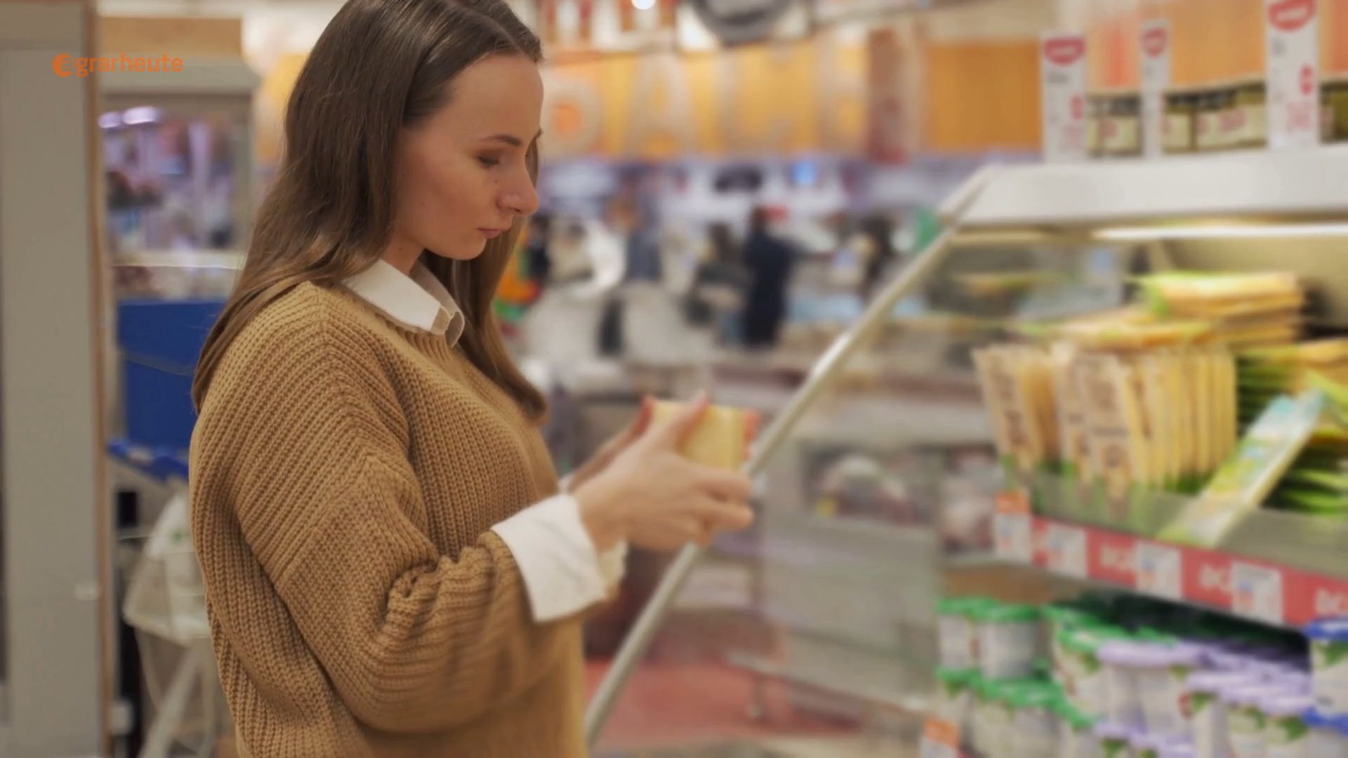 Aldi lowers the price of cheese: Warning signal for farmers?