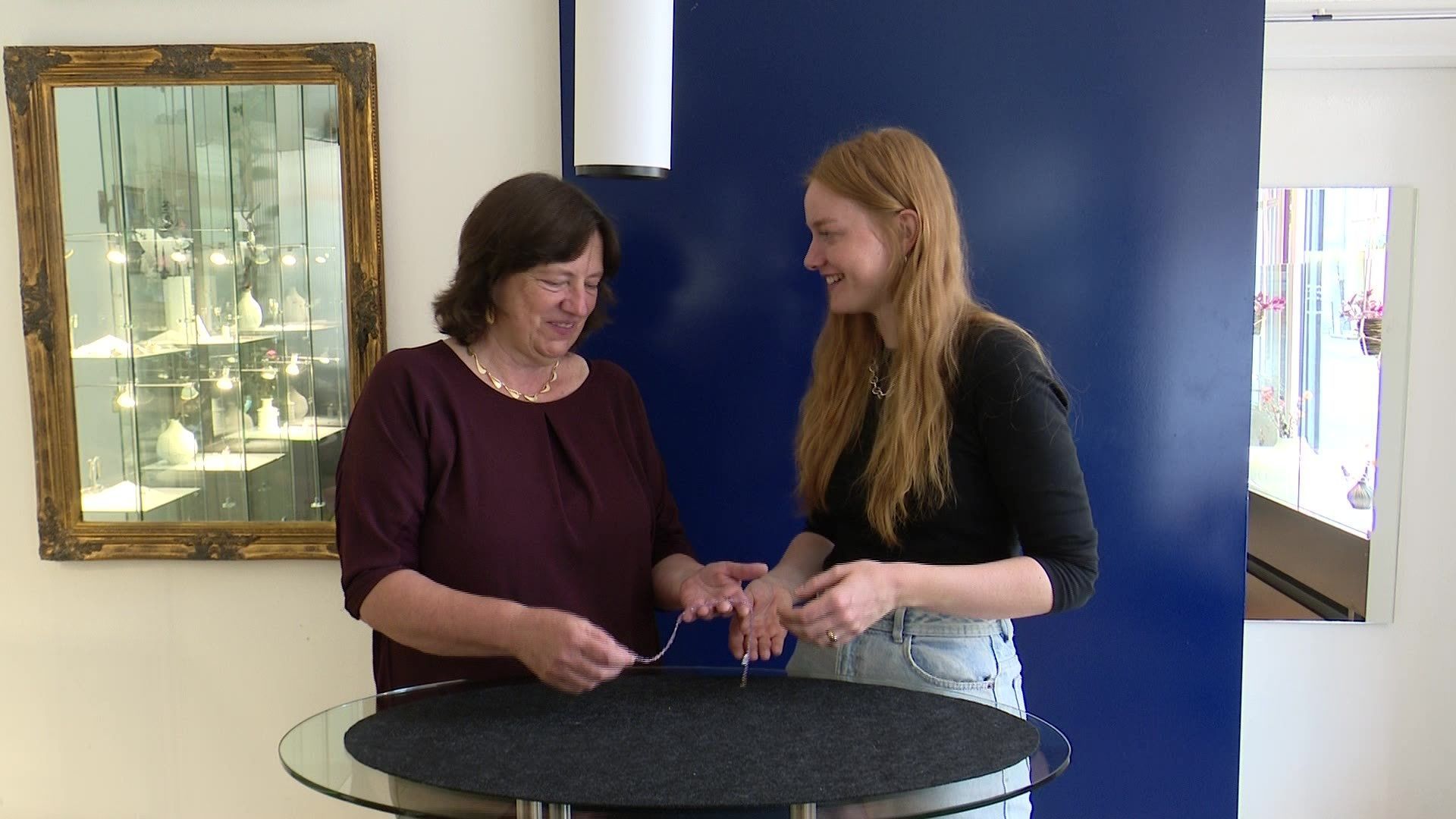 Video: Meisterin mit 25 – Neue Chefin in der Goldschmiede