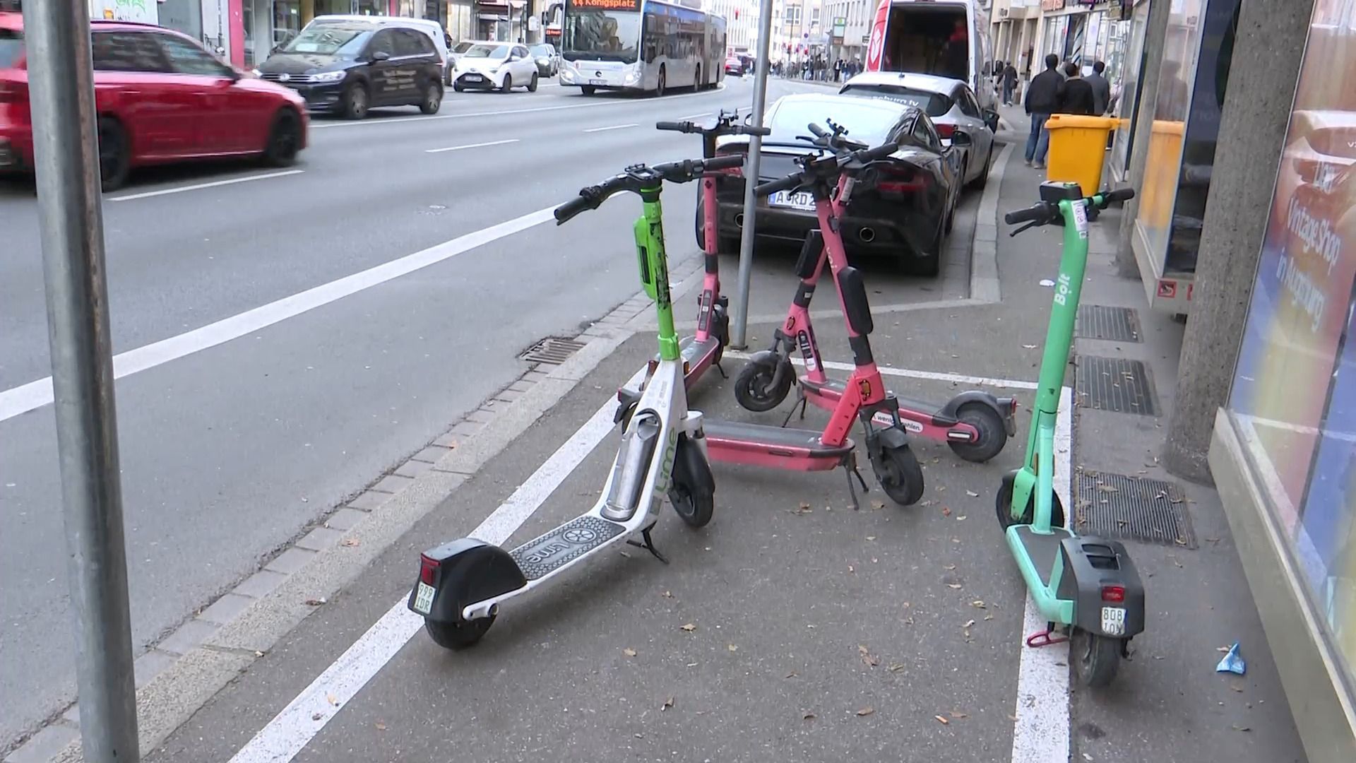 Video: E-Scooter - Unfälle mit den Rollern nehmen zu