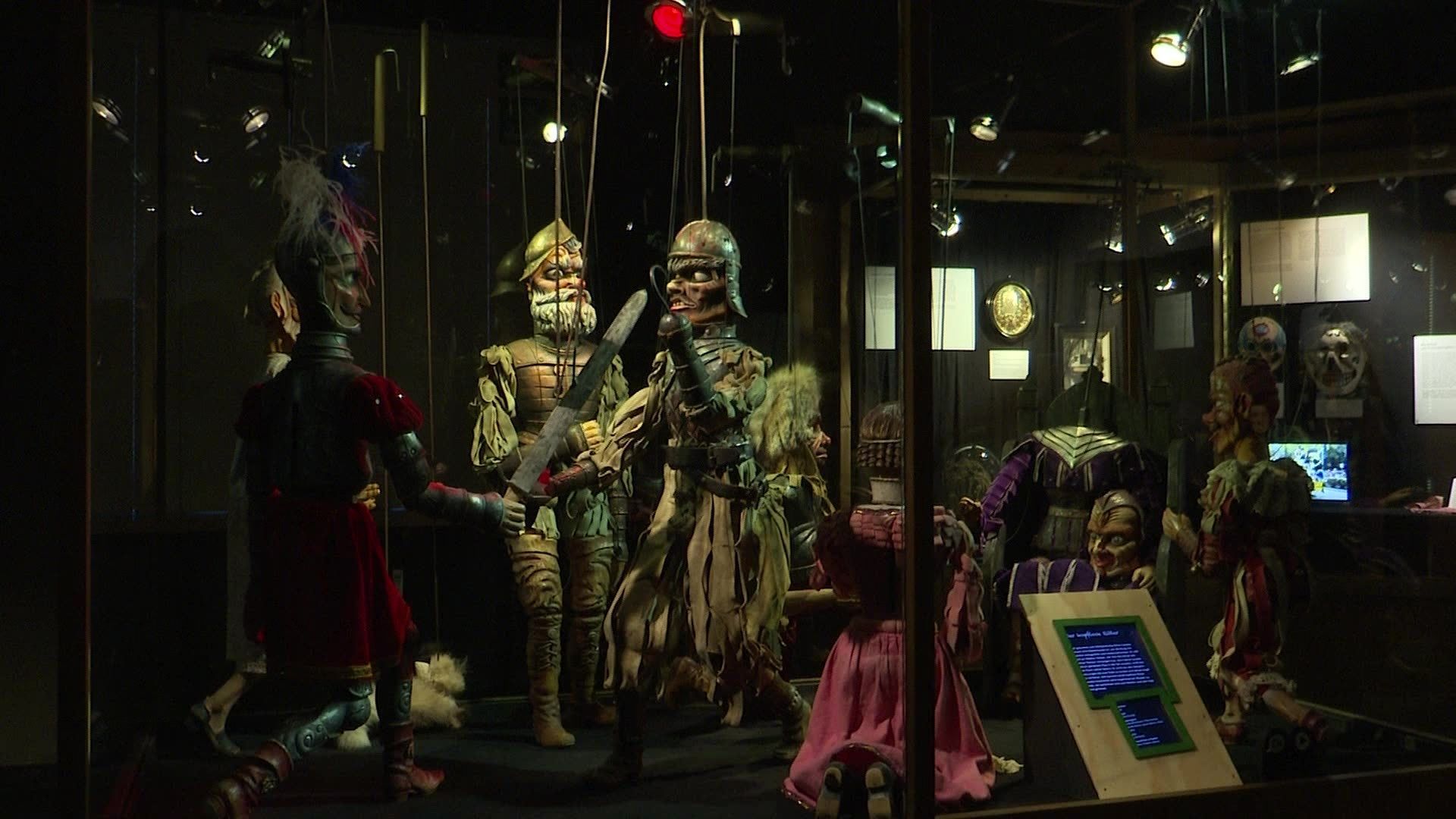 Video: Die Geister sind los - im Puppentheatermuseum spukt es