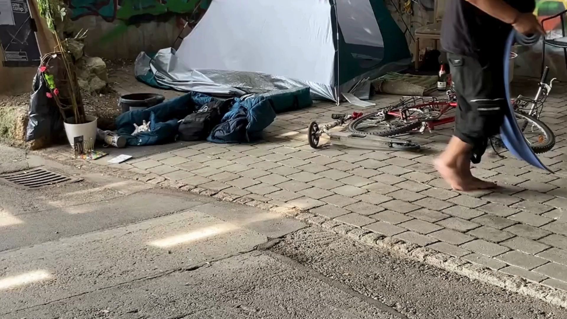 The homeless camp under the railway bridge in Ulm has been cleared
