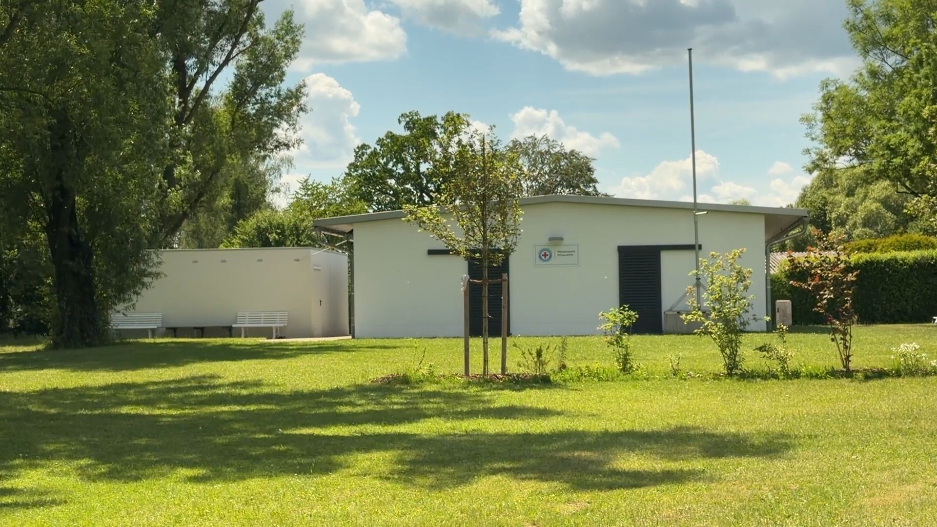 Video: Badesaison an Seen: So sorgt die Wasserwacht für Sicherheit
