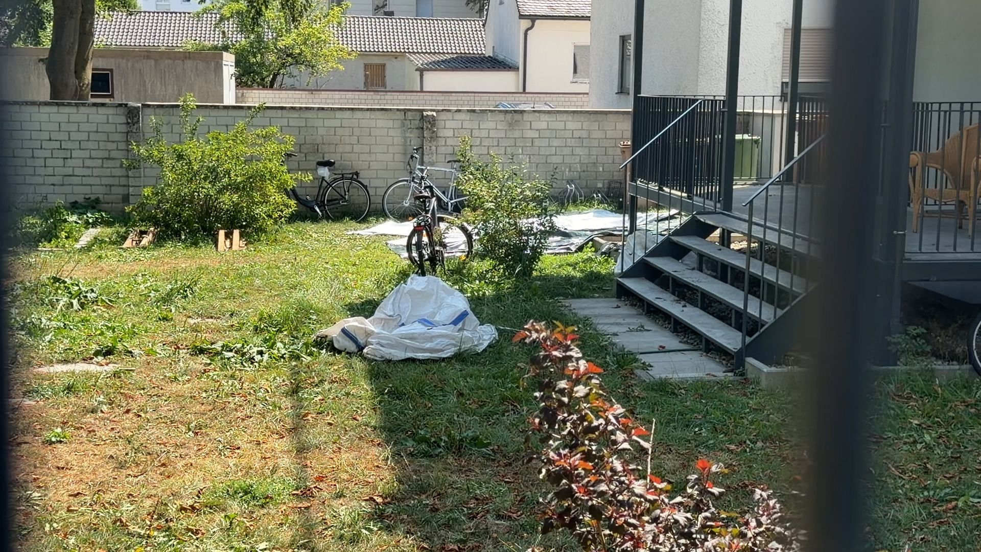 Video: Polizei entdeckt zwei Leichen: Eindrücke aus Haunstetten
