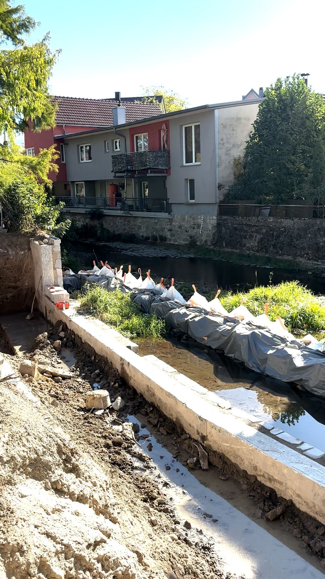 Video: Stadtgarten in Bühl: Verborgen hinter dem Bauzaun tut sich viel