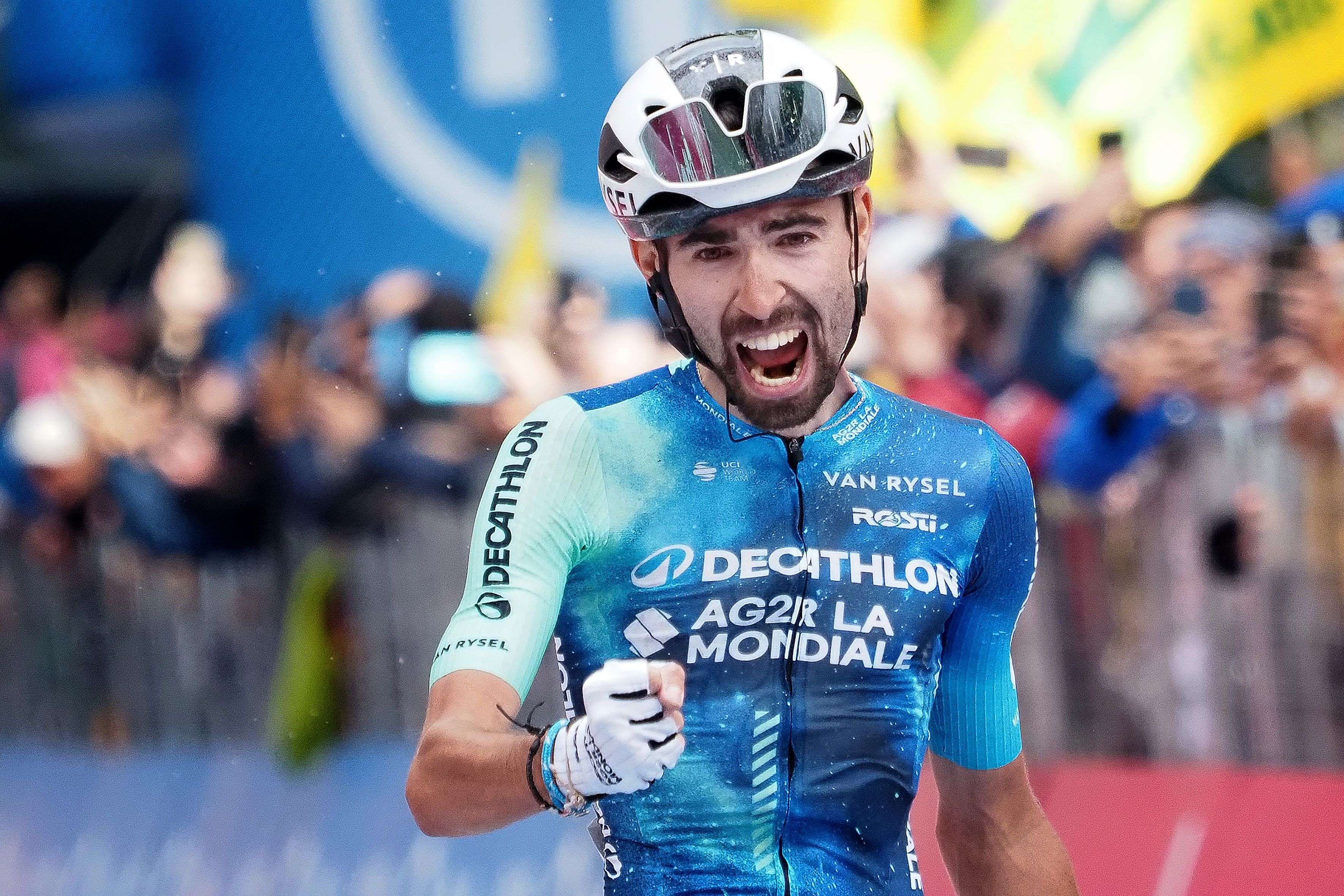 Giro d'Italia, 10. Etappe: Paret-Peintre feiert Ausreißersieg - Pogacar hält Konkurrenz in Schach