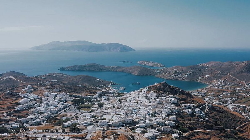 Culture and unexplored paths on Ios: The island wants to move away from the party image