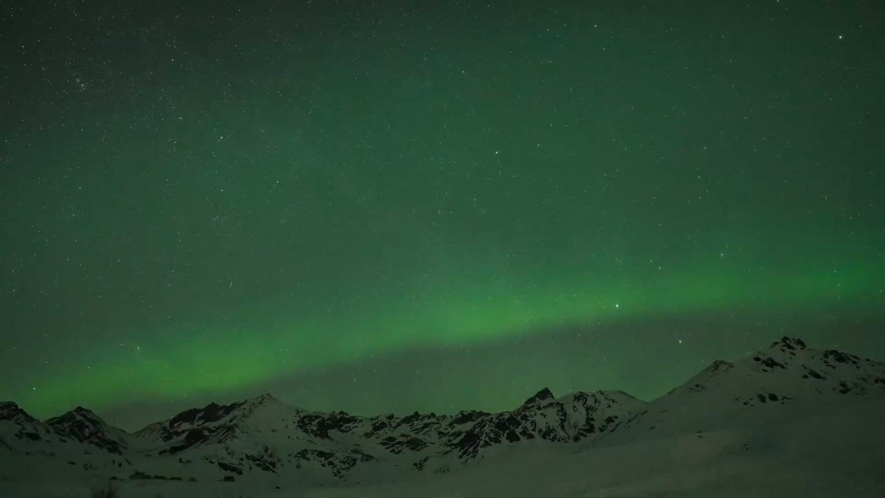 Video: US: Sonnenmaximum löst leuchtende Nordlichter über Alaska aus
