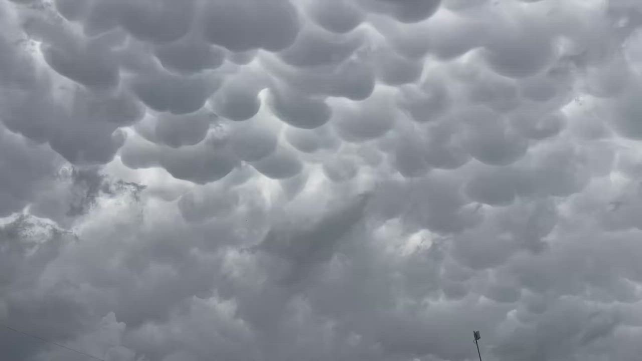 Video: US: Spektakuläre Mammatuswolken über Texas bei Unwettergefahr gesichtet