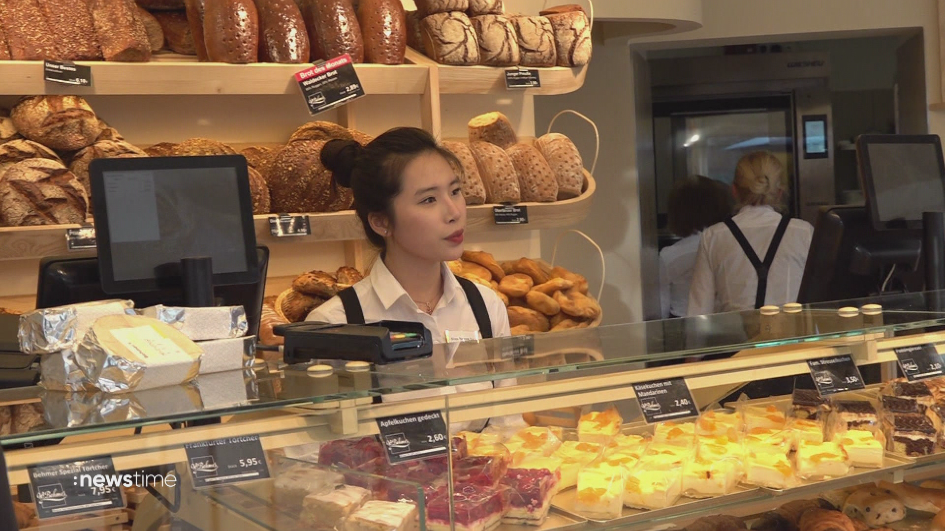 Azubis aus Vietnam: Wie deutsche Betriebe gegen den Fachkräftemangel kämpfen