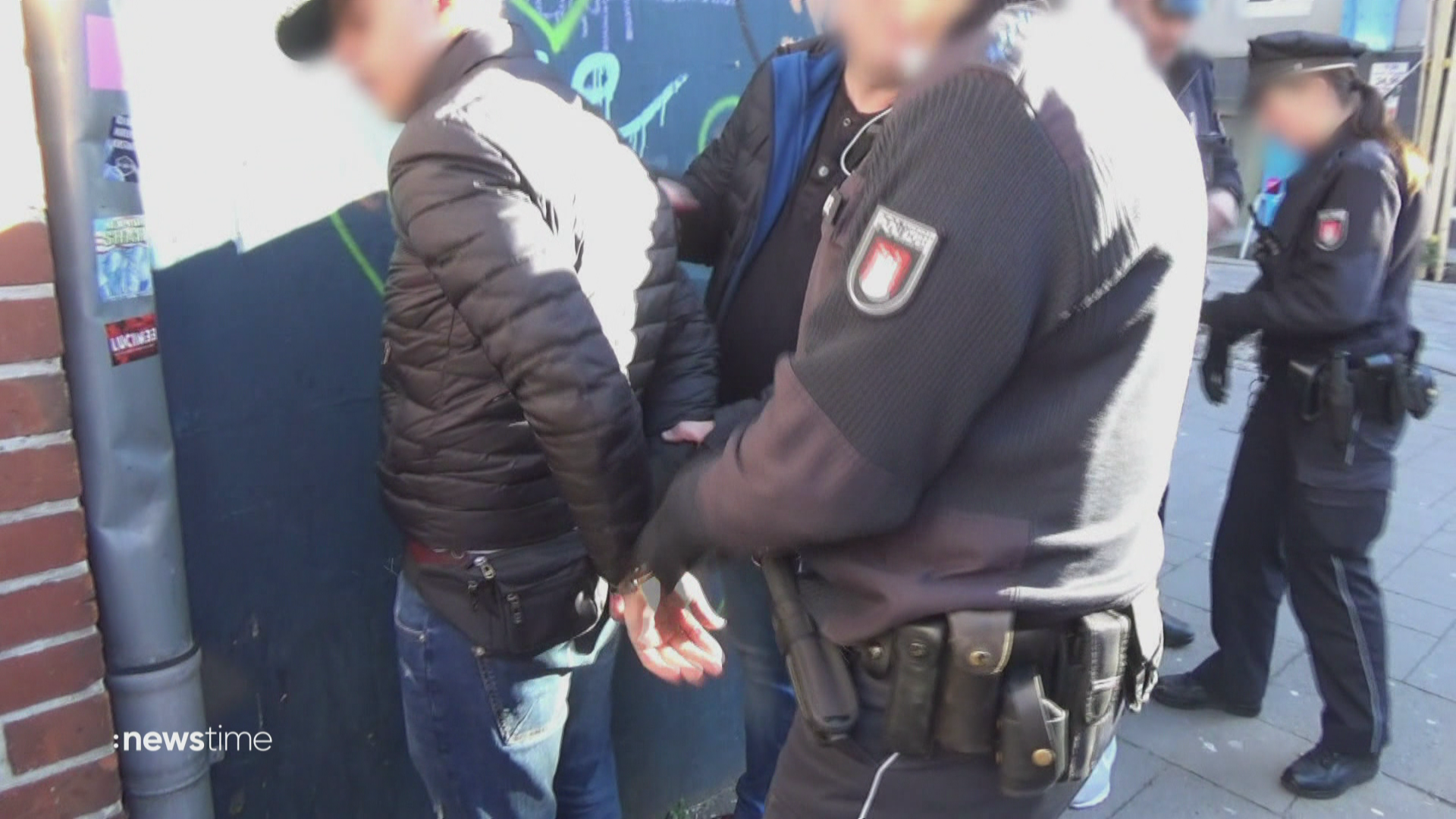 Innenminister Reul schlägt Alarm: Ausländerkriminalität in NRW nimmt zu