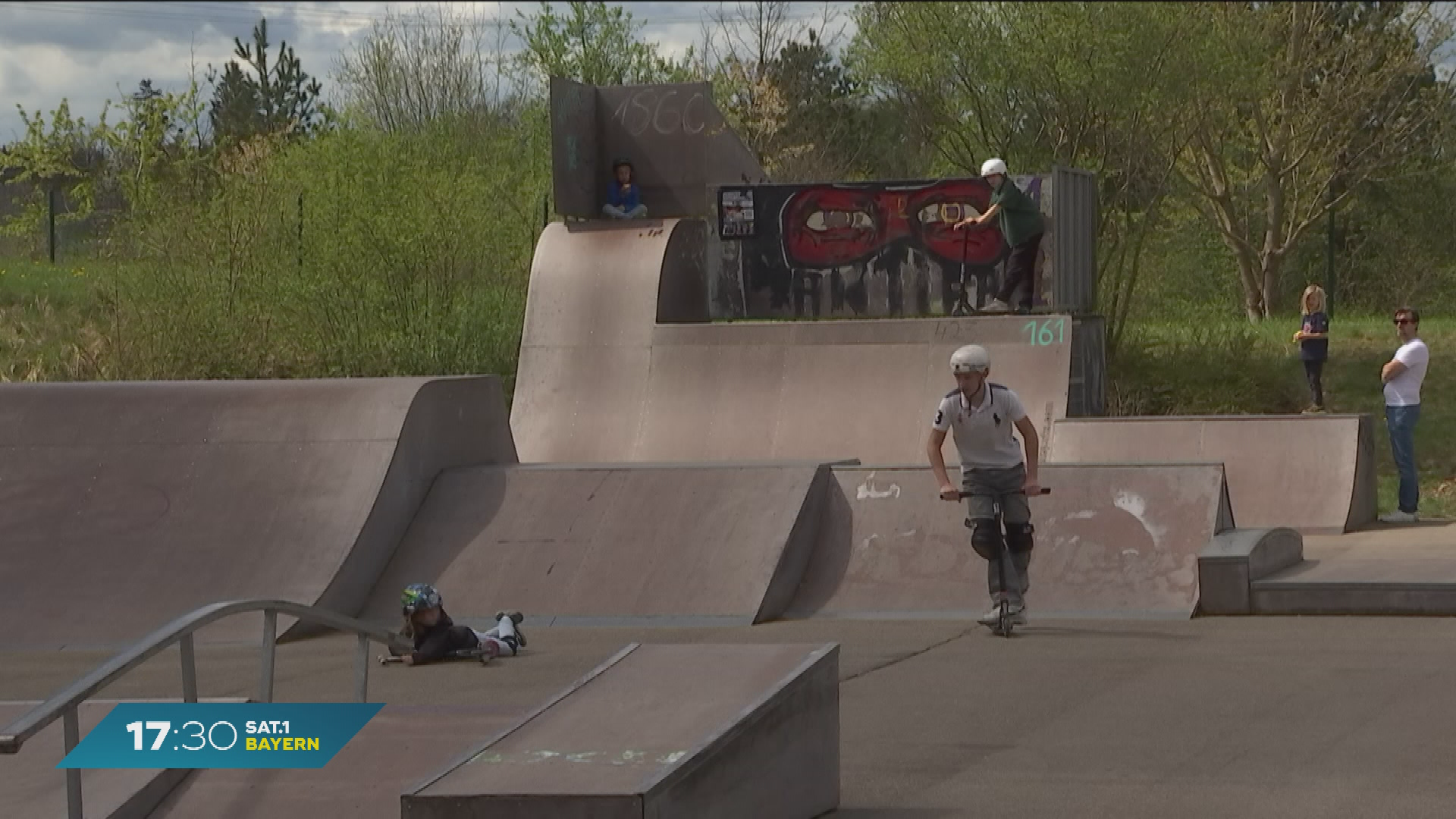 Video: Bayernsport: Scooter-Training im Skatepark Germering