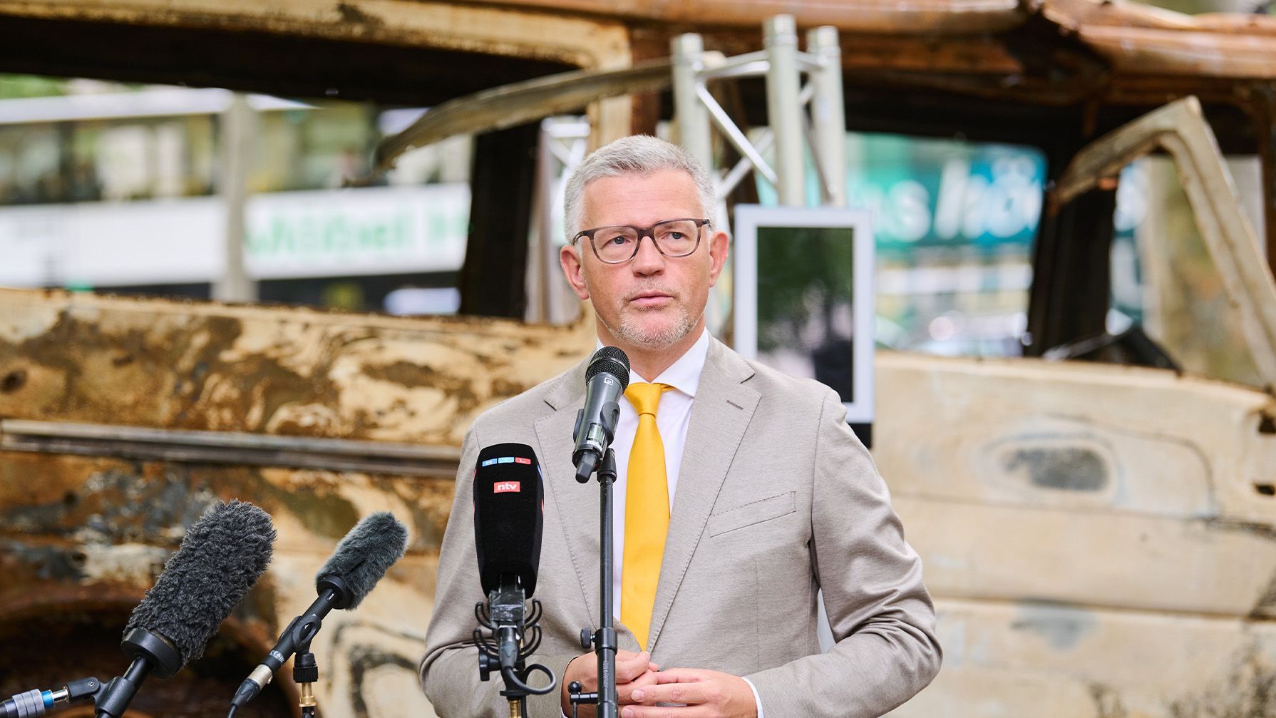 Waffen für Ukraine: Melnyk kritisiert Merz