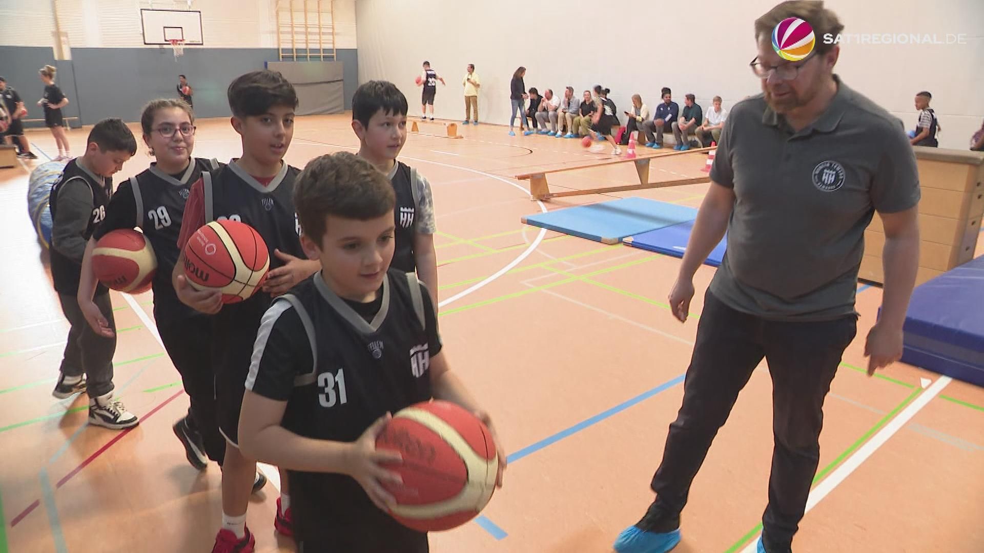 Hamburg Towers nemen deel aan het project "Sport verbindt"