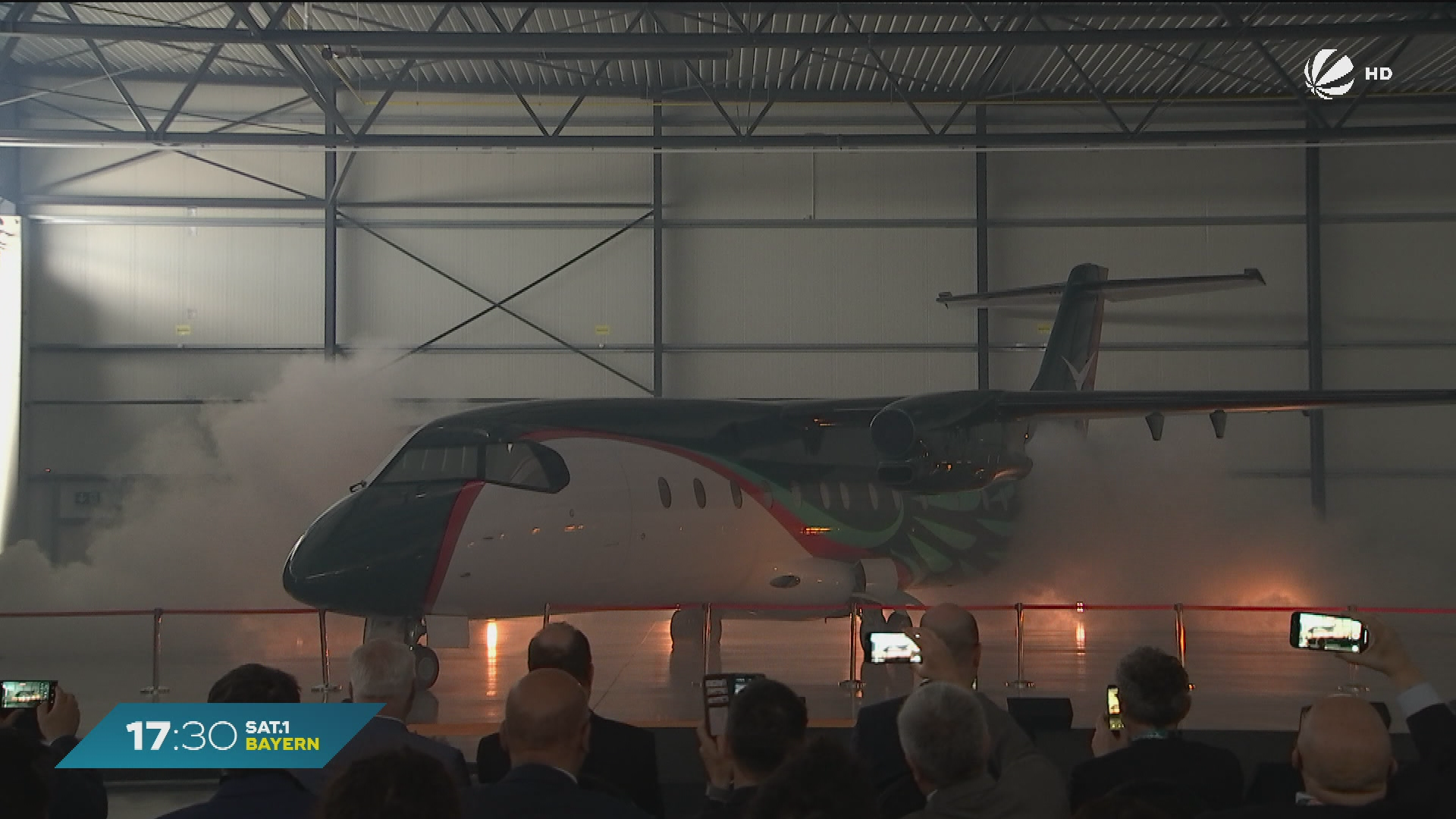 Video: Sensation in Oberpfaffenhofen: Erstes deutsches Flugzeug seit 20 Jahren