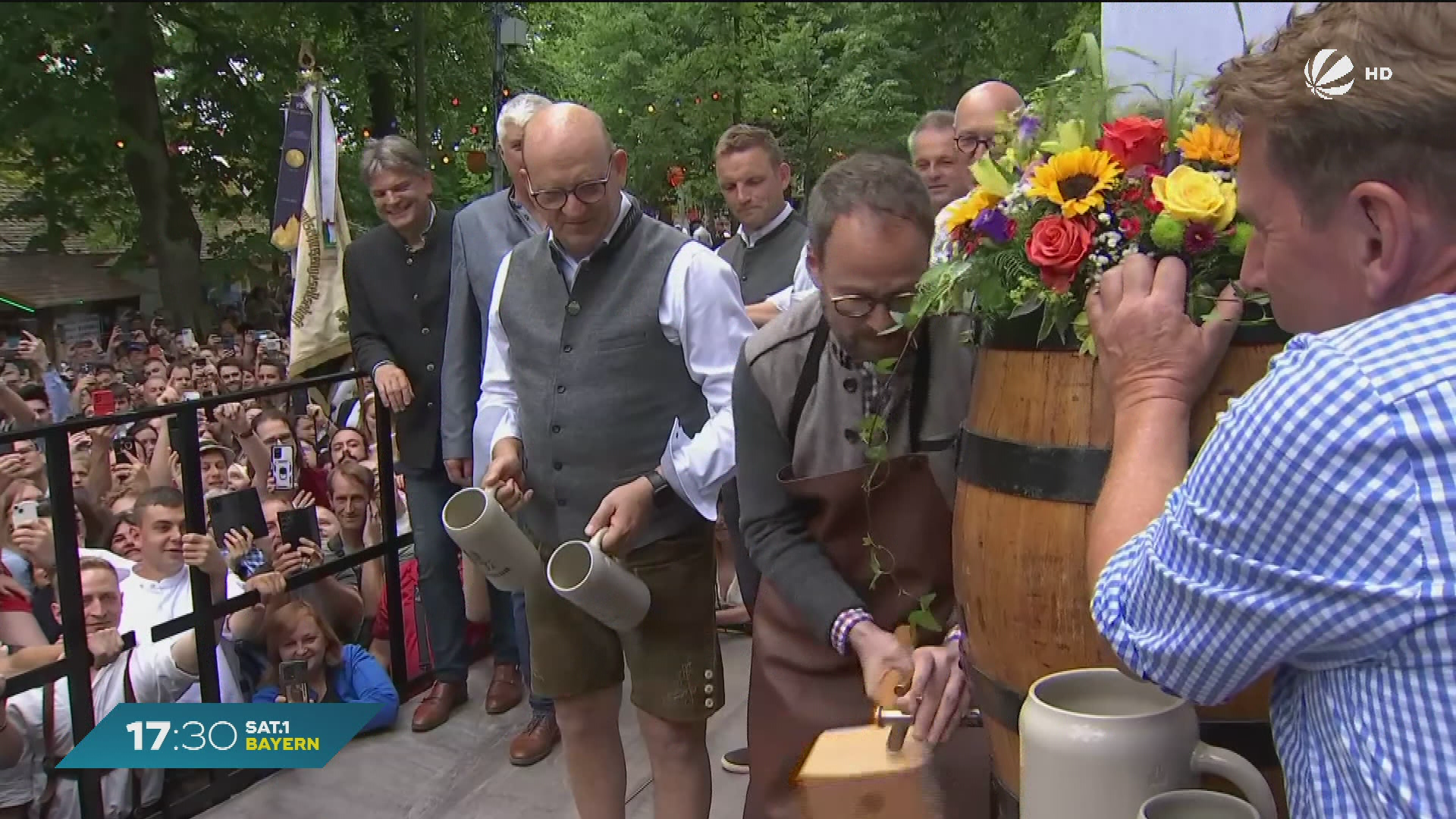  Video: Bergkirchweih eröffnet: Feiert Erlangen günstiger als München? Bildidee 