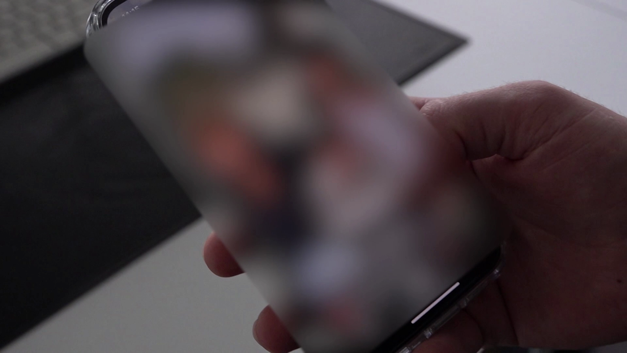 Video: Jugendradikalisierung im Netz: 14-Jähriger teilt IS-Propaganda
