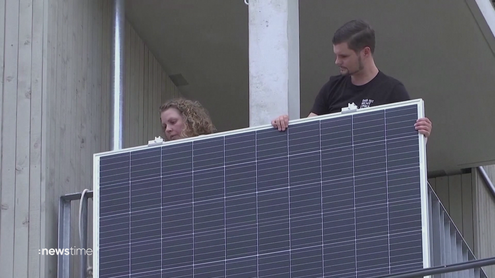 Video: Balkon-Kraftwerke sind gefragt wie nie