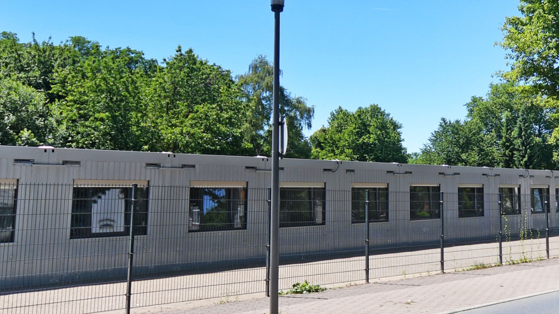 Video: Neue Flüchtlingsheime obwohl kein Bedarf