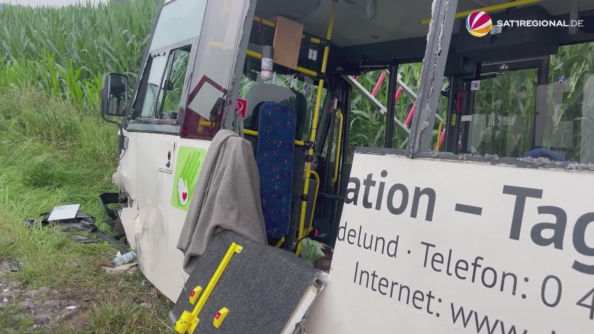 Video: Schwerer Verkehrsunfall bei Leck