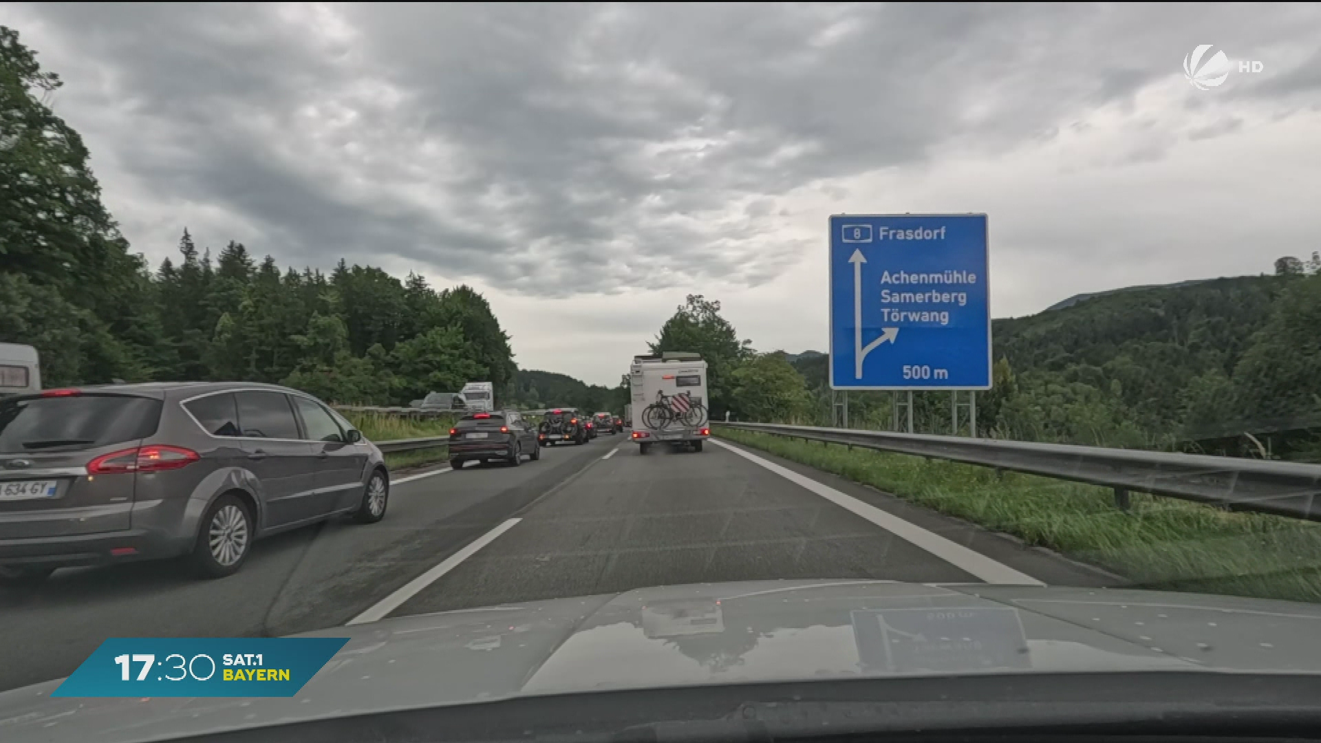 Video: Abfahrverbot an A8 und A93 missachtet: Über 100 Autofahrer gestoppt