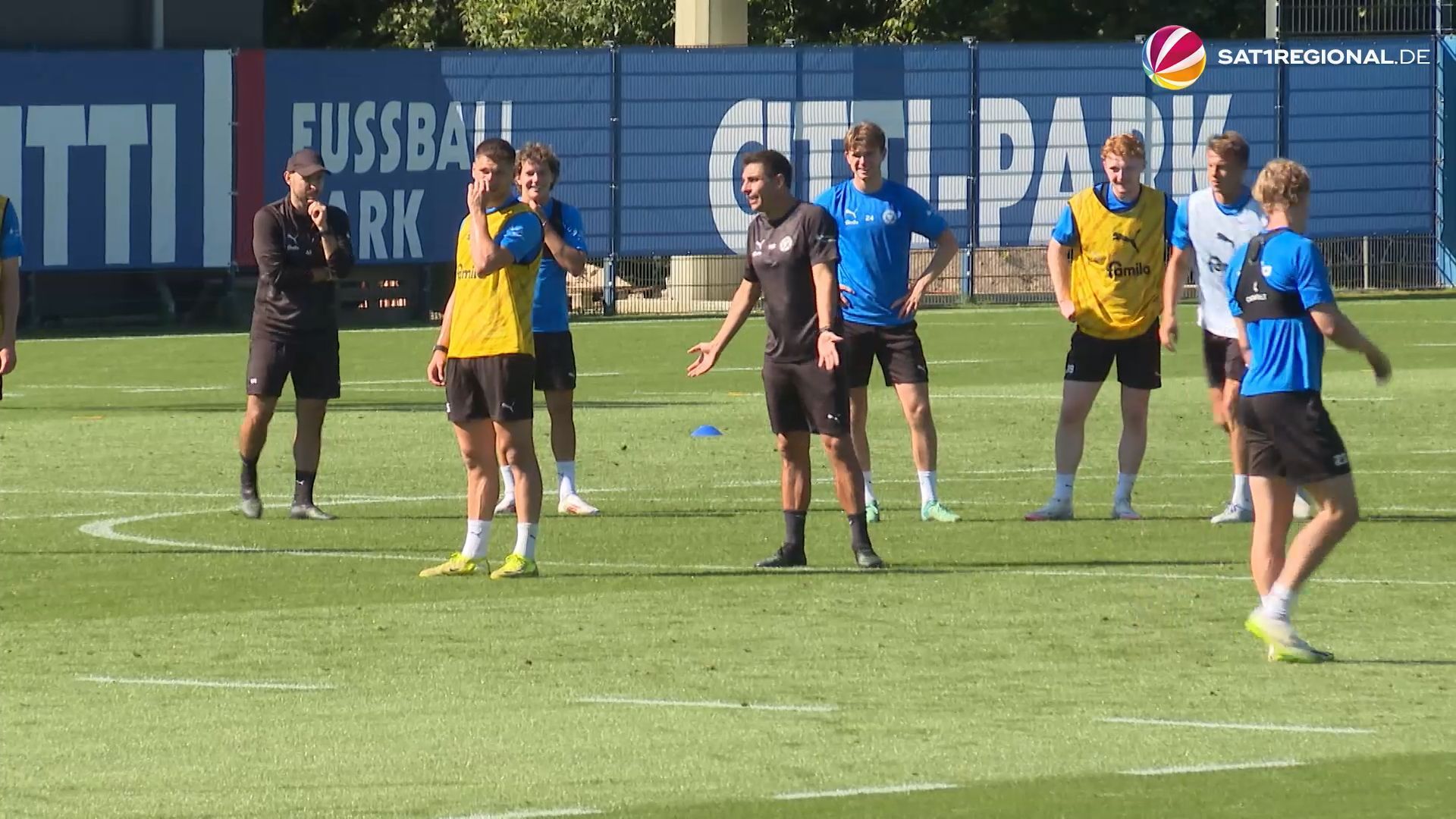 Video: Holstein Kiel reist zum Zweitliga-Topspiel nach Schalke