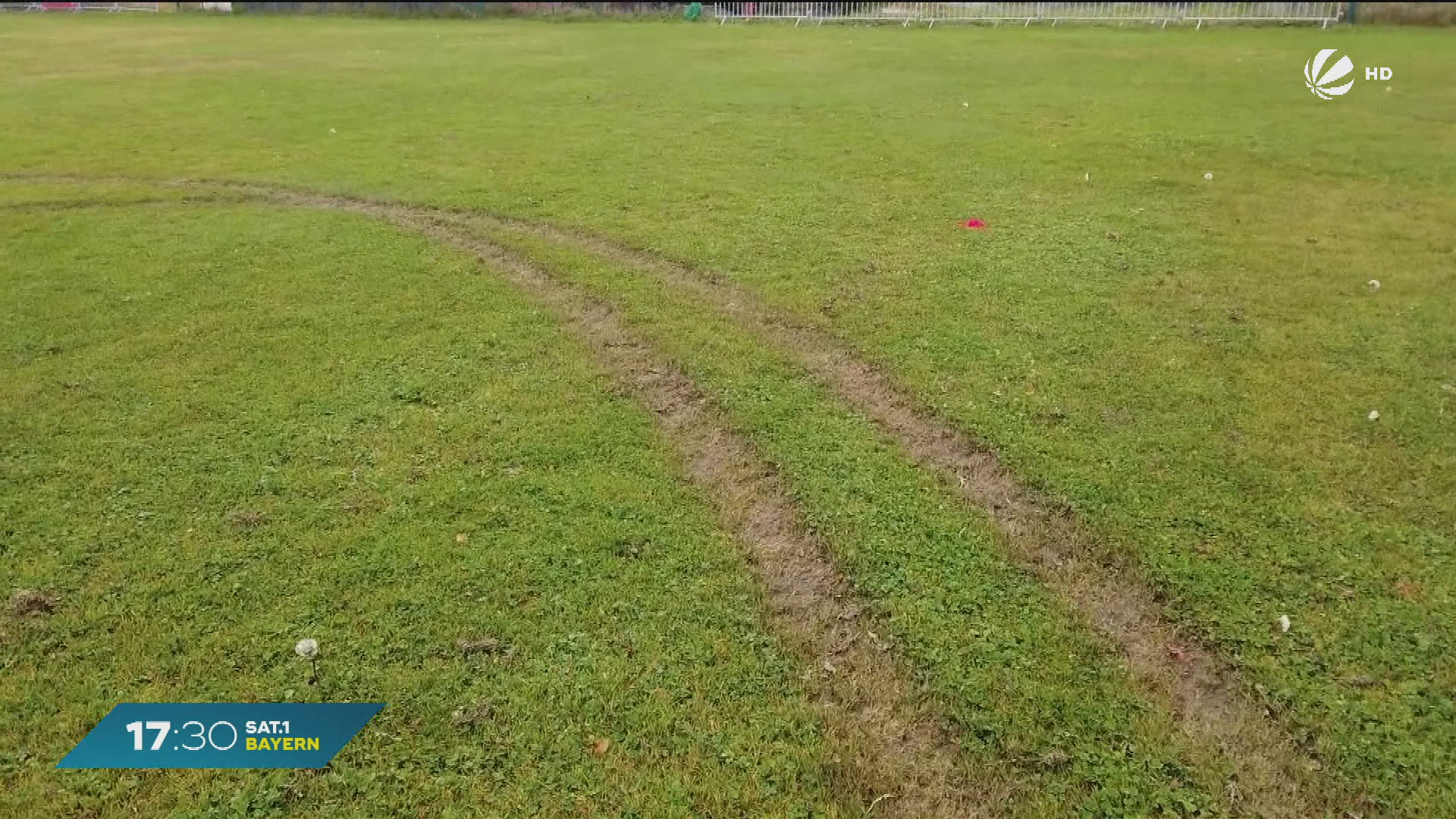 Video: Fußballplatz-Drifter von Finsterau: Bürgermeister überführt Täter