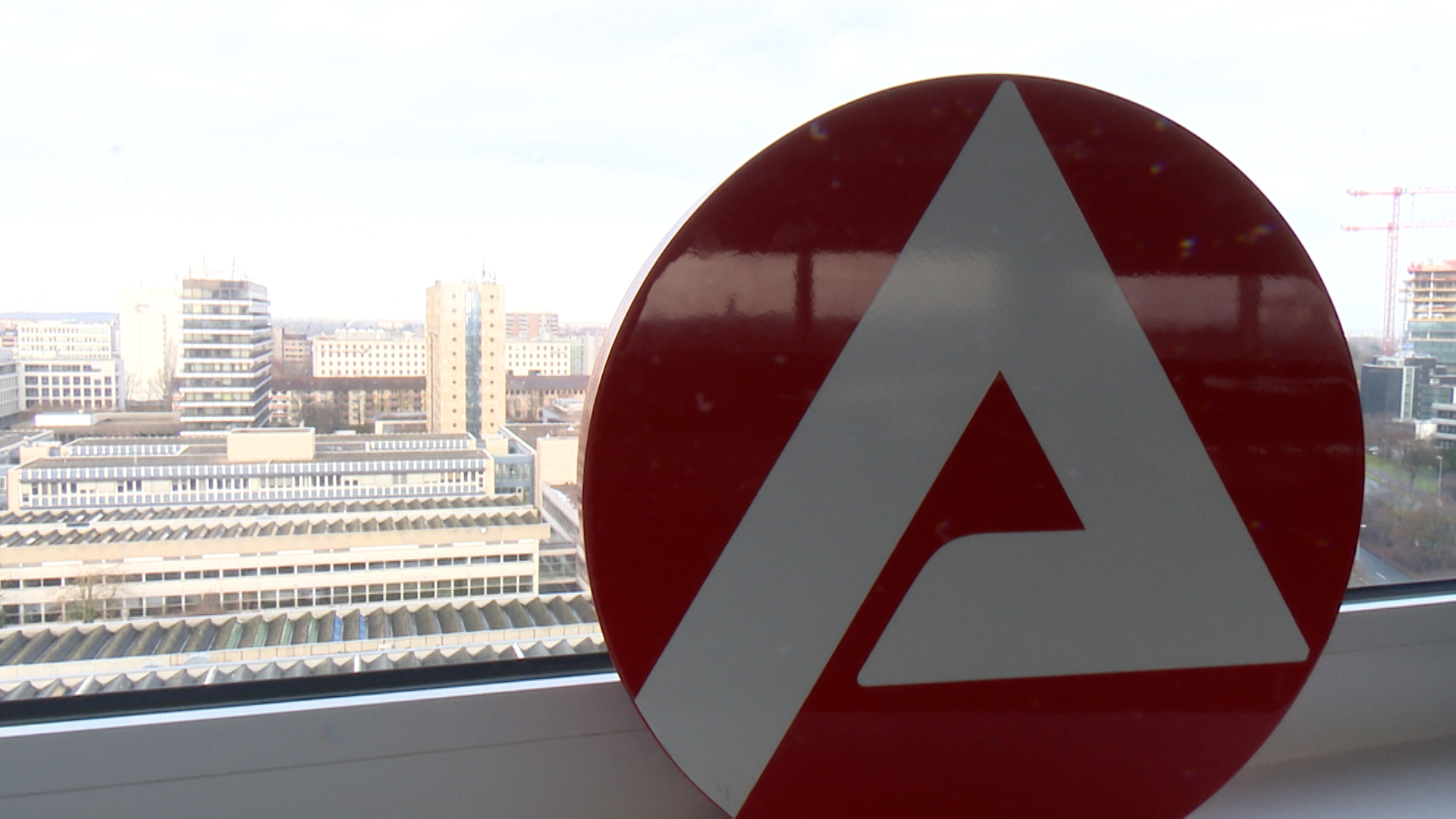 Video: Arbeitslosenzahl in NRW sinkt weiter