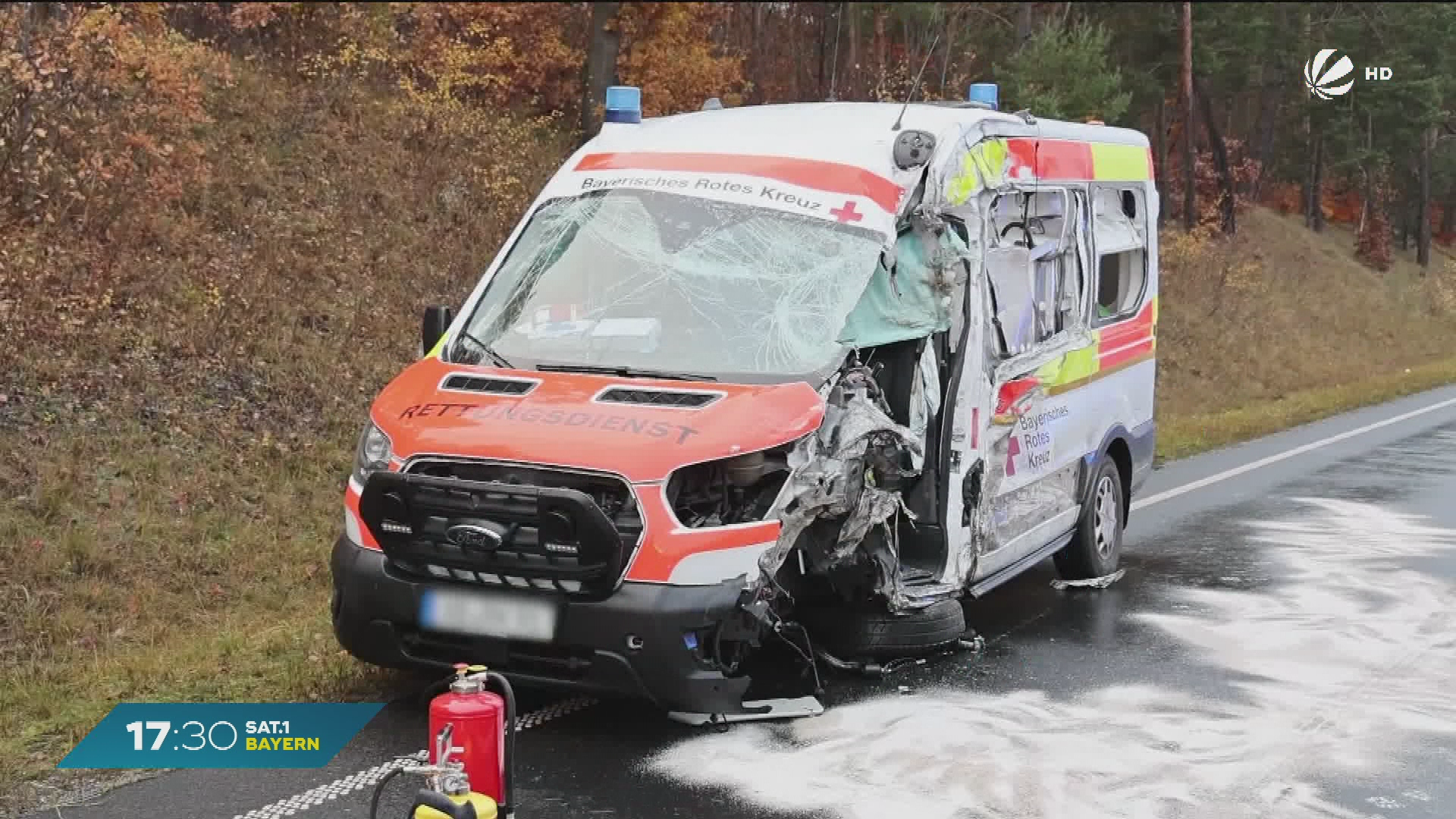 Video: Verkehrsunfall in Alzenau: Rettungswagen gerät in Gegenverkehr