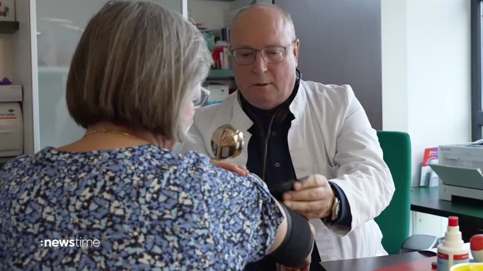 Video: Gebühr für jeden Arztbesuch gefordert