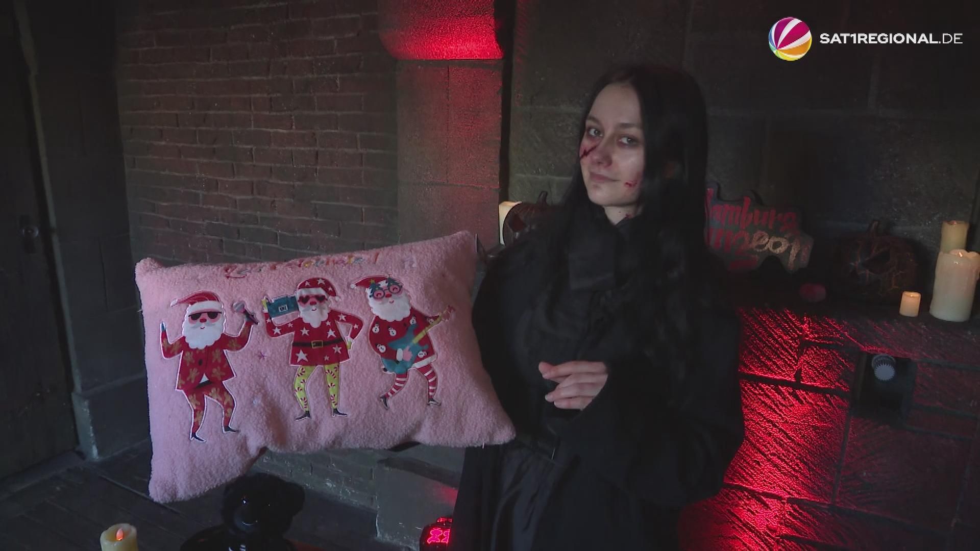 Video: Ungewollte Weihnachtsgeschenke im Hamburg Dungeon getauscht