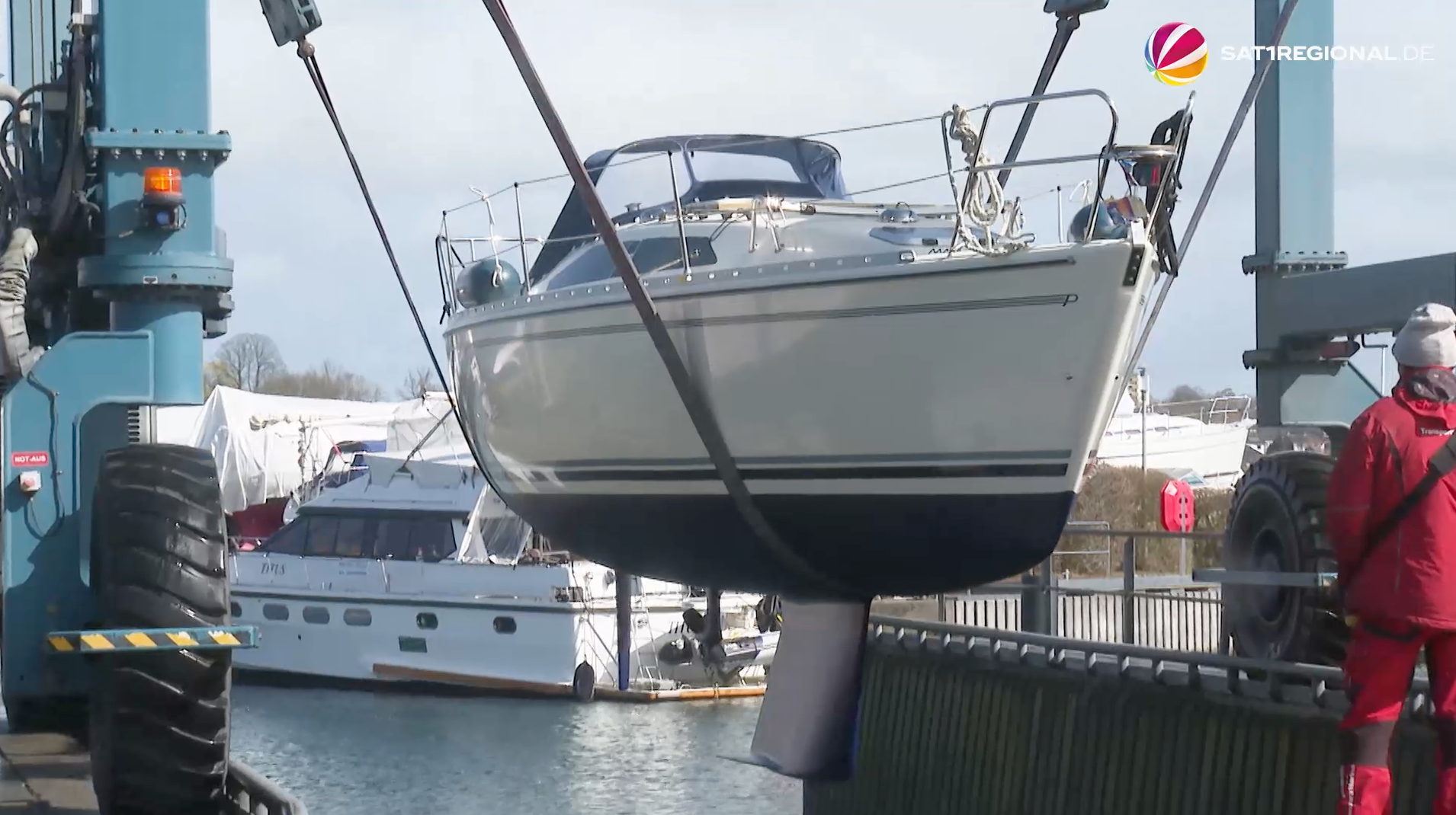 Video: Segelsaison startet: Abslippen von Tausenden Booten in Schleswig-Holstein