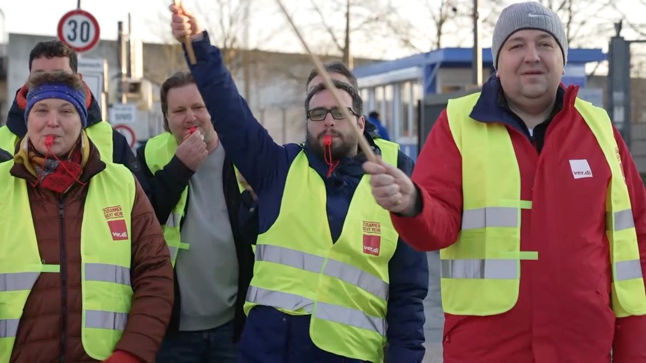 Video: Einigung im ÖPNV-Tarifstreit: Mehr Lohn und kürzere Arbeitszeit