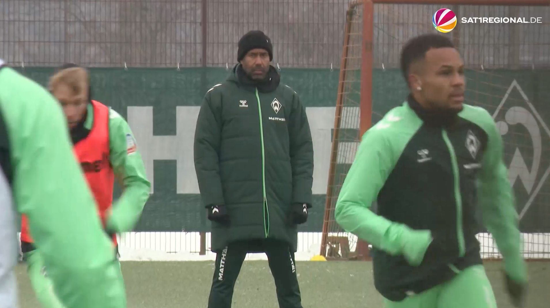 Video: Werder Bremen erstmals mit neuem Trainer Thioune gegen Freiburg