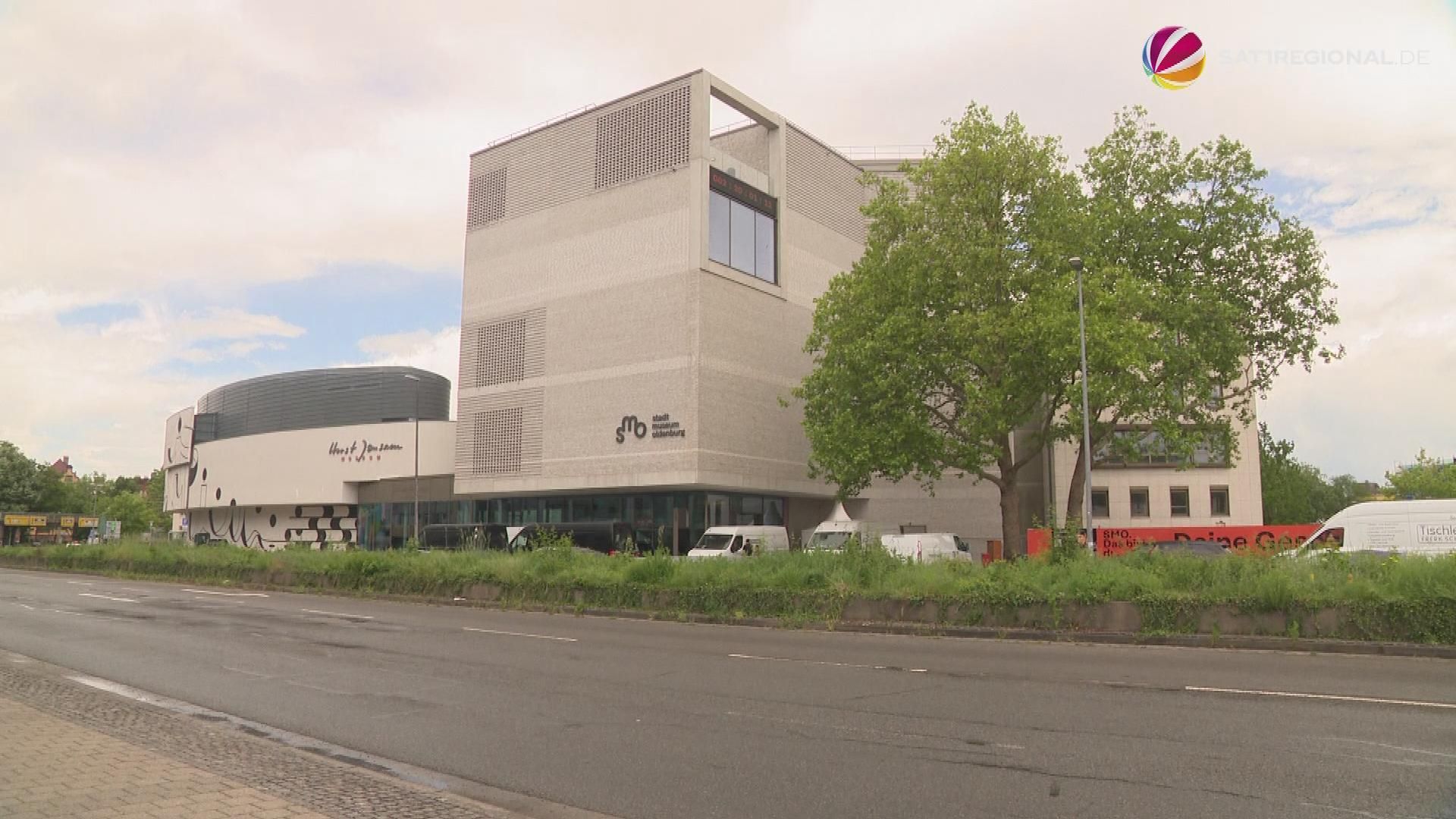 Video: Stadtmuseum Oldenburg öffnet nach jahrelanger Bauarbeiten mit großen Fest